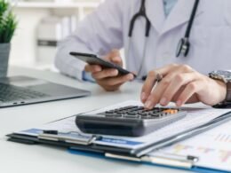 Financial Tips for Doctors: Smart Investments and Myths